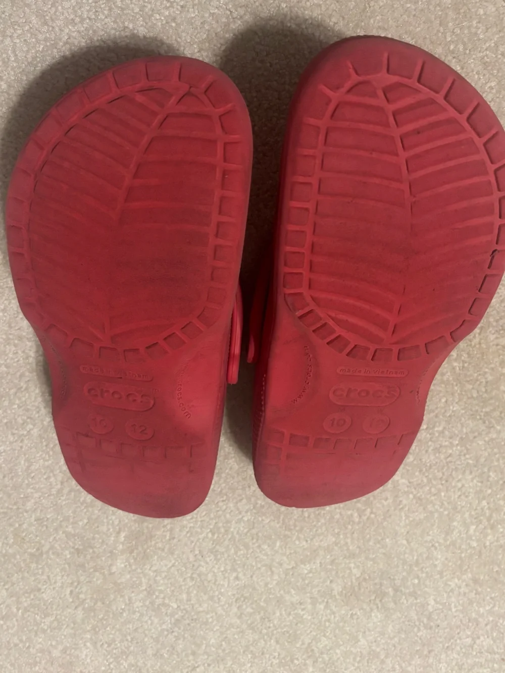 Red men’s Crocs